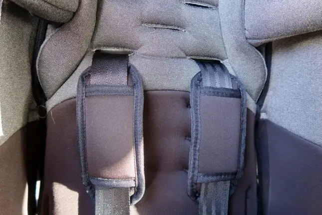 Diono Radian 5 Extended Rear Facing Car Seat Review | Straps holes for adjusting height https://oddhogg.com