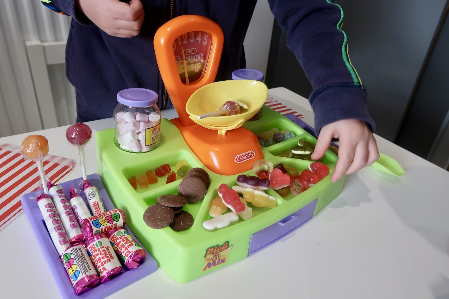 Casdon sweet online shop