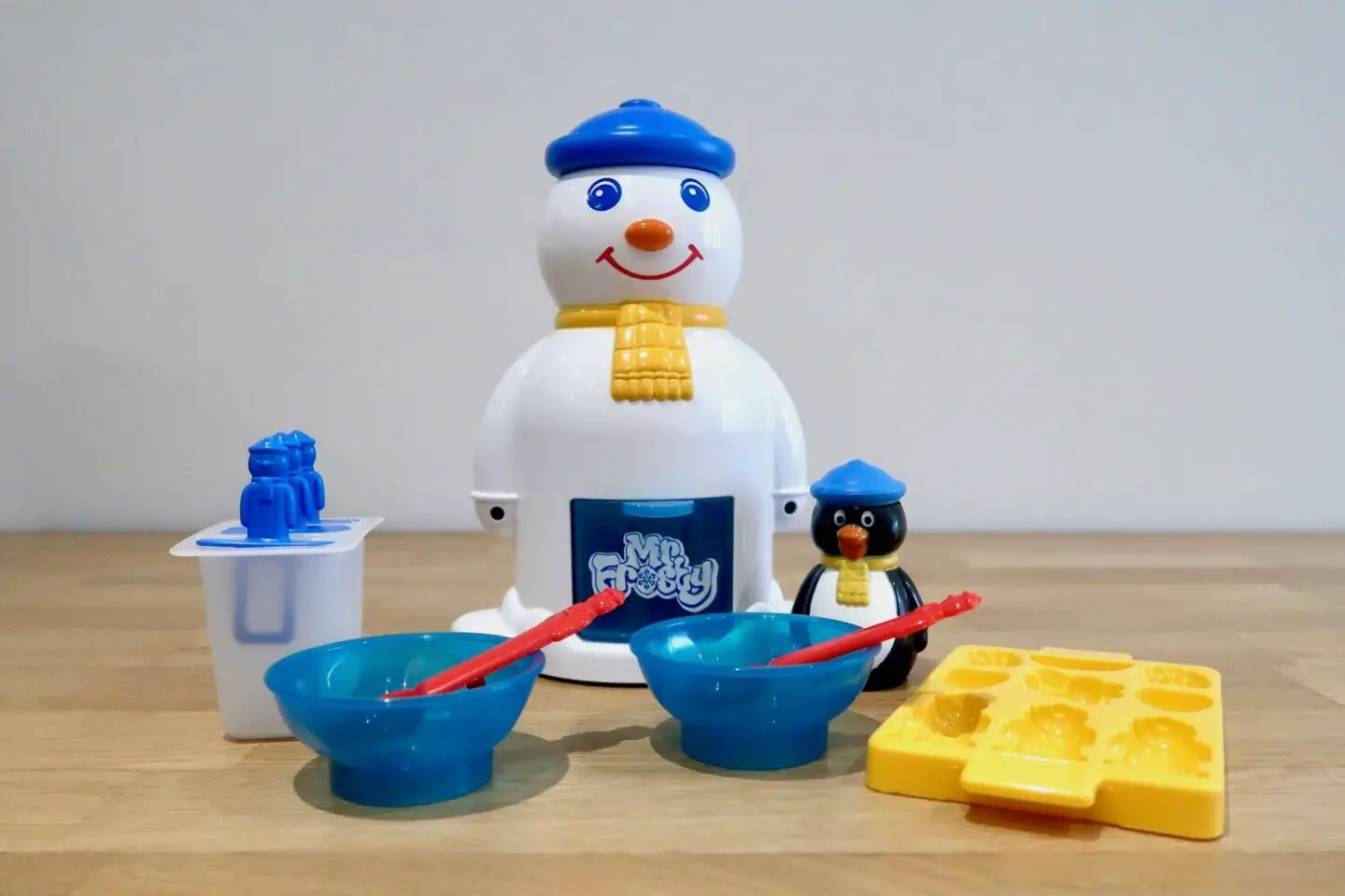 Mr Frosty Ice Crunchy Maker Review - OddHogg