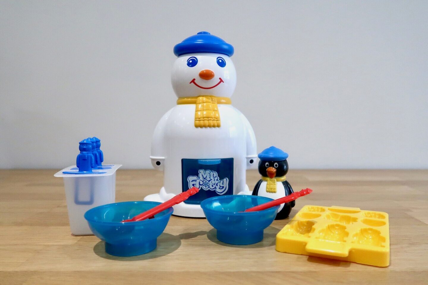 Review – Mr Frosty, The Ice Crunchy Maker – Mum of 3 Boys